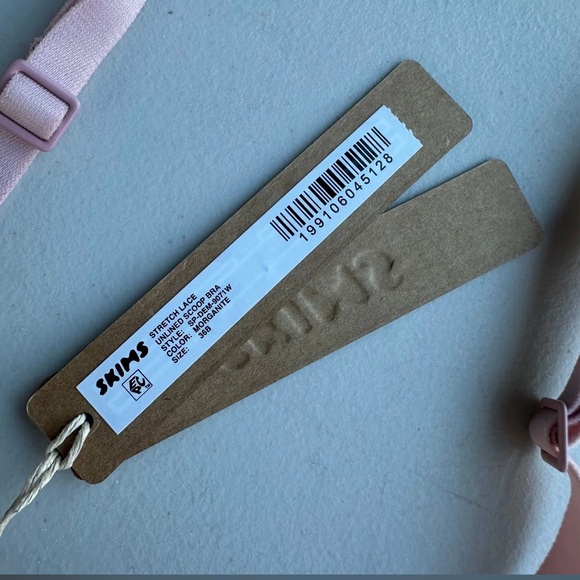 Skims NWT MSRP $56 Stretch Lace Unlined Scoop Bra - Size 36B - Picture 6 of 6